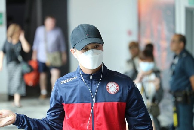 Công Phượng, Bùi Tiến Dũng hoá thành “Ninja” đi vào điểm nóng Covid- 19 ảnh 1