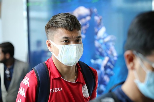 Công Phượng, Bùi Tiến Dũng hoá thành “Ninja” đi vào điểm nóng Covid- 19 ảnh 7