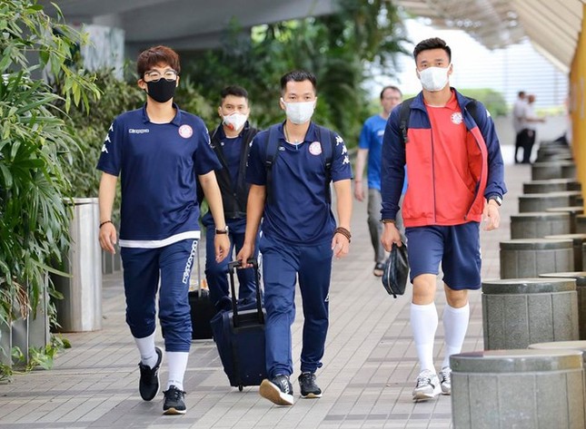 Công Phượng, Bùi Tiến Dũng hoá thành “Ninja” đi vào điểm nóng Covid- 19 ảnh 12