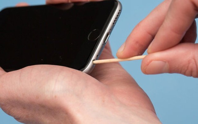 Điện thoại iPhone sạc chậm hoá ra lại vì một lí do chẳng ai ngờ đến này ảnh 1