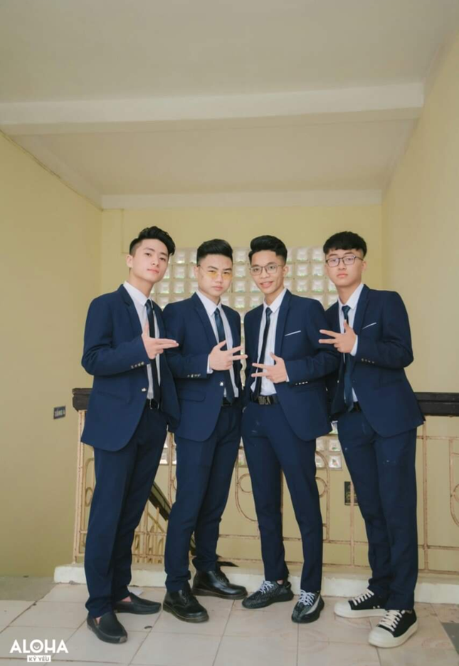 Hotboy kéo cờ khiến các bạn nữ thi nhau nhận là "thanh xuân năm 17 tuổi của tớ" ảnh 5