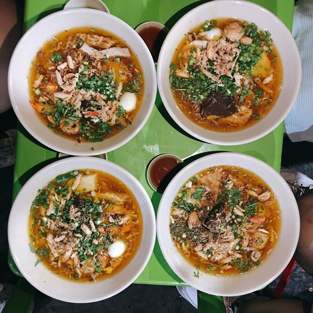 Bánh canh cua ăn nguyên nồi ở TP.HCM ảnh 8
