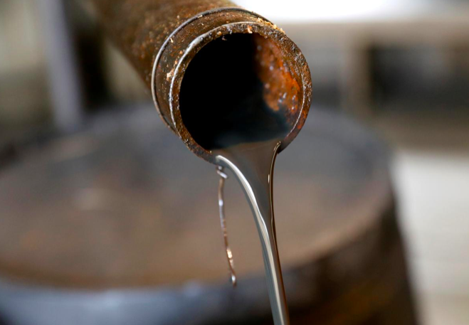 Giá dầu thế giới tăng vọt sau vụ tấn công nhà máy dầu Ả-rập Xê-út