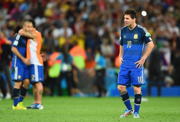 Messi thất vọng vì các chân sút Argentina bỏ lỡ nhiều cơ hội