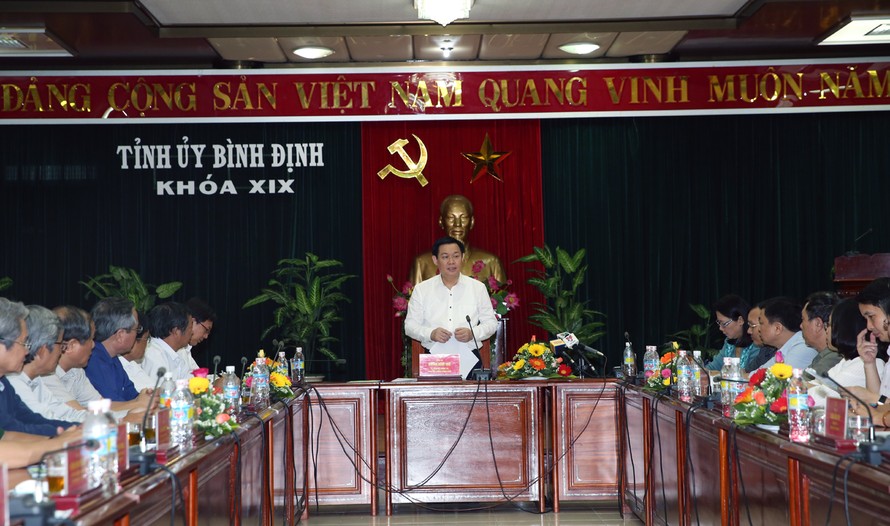 Phó Thủ tướng Vương Đình Huệ phát biểu tại cuộc kiểm tra công tác cán bộ ở tỉnh Bình Định.