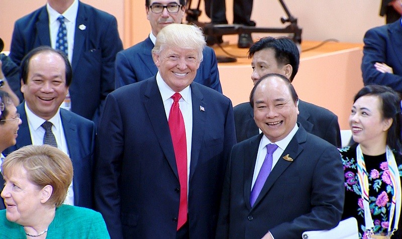 Thủ tướng Nguyễn Xuân Phúc gặp Tổng thống Mỹ