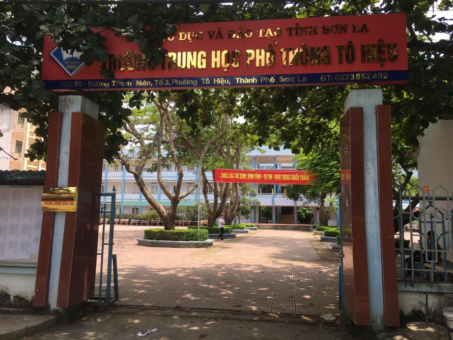 Top 3 điểm cao trúng tuyển Đại học Y Hà Nội được nâng 15,3 điểm