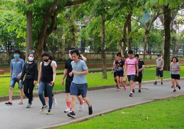 Hà Nội: Quận Hai Bà Trưng dừng hàng ăn uống tại chỗ, thể dục thể thao ngoài trời