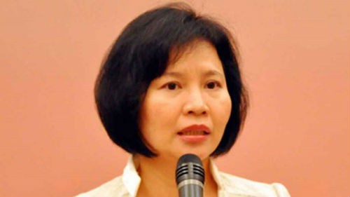 Tài sản gia đình Thứ trưởng Kim Thoa tại Điện Quang giảm hơn 21 tỷ đồng chỉ 3 ngày sau công bố "xem xét kỷ luật" của cơ quan kiểm tra Trung ương với bà Thoa. 