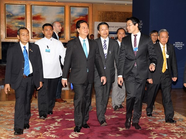 Thủ tướng dự Diễn đàn Kinh tế Thế giới về Đông Á 2014. Ảnh: Đức Tám