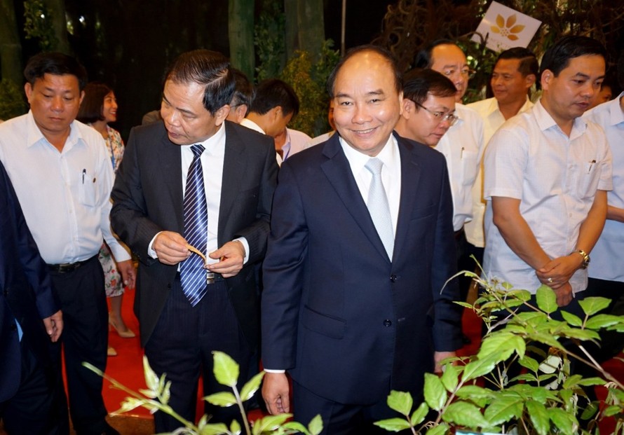 Thủ tướng Nguyễn Xuân Phúc tại hội nghị Đầu tư phát triển sâm Ngọc Linh và các dược liệu khác tại TP. Kon Tum.