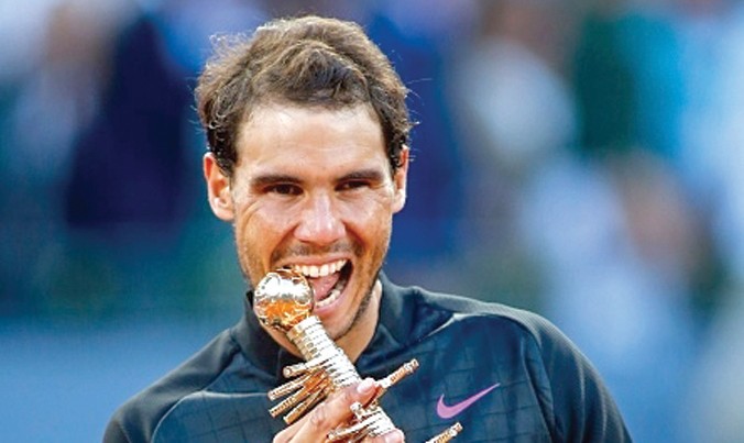 Nadal tiến bước mạnh mẽ tới Roland Garros 2017 bằng những chiến thắng liên tiếp tại các giải đấu trên mặt sân đất nện quen thuộc. Ảnh: GETTY IMAGES.