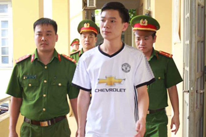 BS Hoàng Công Lương trong lần bị công an bắt tạm giam. Ảnh: Tư liệu.