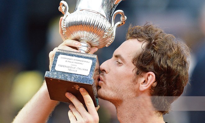 Andy Murray có chiến thắng ngọt ngào trong sinh nhật thứ 29. Ảnh: GETTY IMAGES