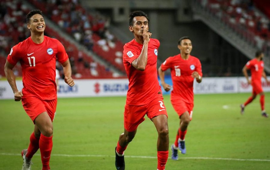 Thắng dễ, Singapore nối gót Thái Lan vào bán kết AFF Cup