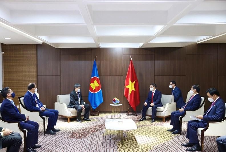Thủ tướng Phạm Minh Chính tiếp Tổng Thư ký ASEAN Lim Jock Hoi nhân dịp tham dự Hội nghị các nhà lãnh đạo ASEAN tại trụ sở Ban Thư ký ASEAN ở Indonesia tháng 4/2021 