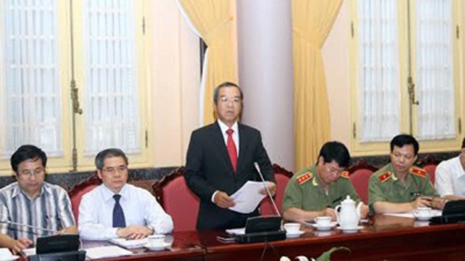Chủ nhiệm Văn phòng Chủ tịch nước Đào Việt Trung đọc lệnh của Chủ tịch nước công bố 6 luật mới, sáng 10/7. Ảnh: VGP 