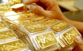 Lực mua yếu, vàng giảm giá phiên đầu tuần