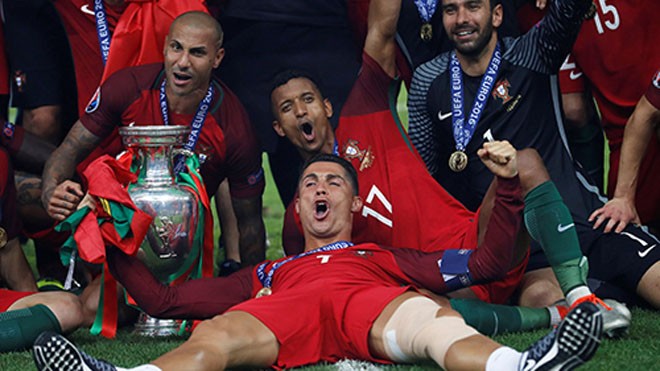 Quaresma, Ronaldo, Nani và Patricio đều trưởng thành từ học viện bóng đá trẻ của Sporting Lisbon, trước khi thành danh và trở thành trụ cột của Bồ Đào Nha vô địch Euro 2016. Ảnh: Reuters.