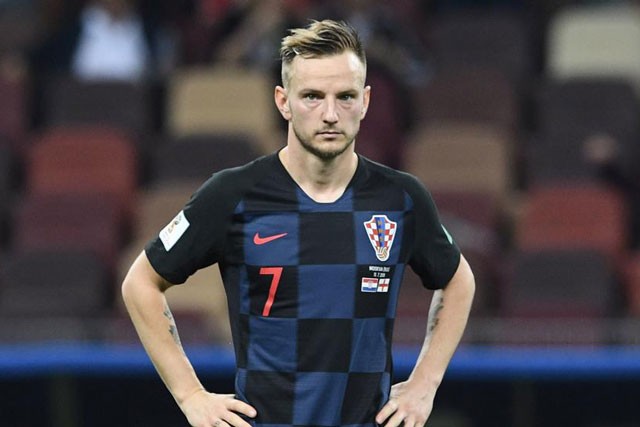 Ivan Rakitic sẽ xăm hình cúp vàng lên trán nếu Croatia vô địch World Cup 2018.
