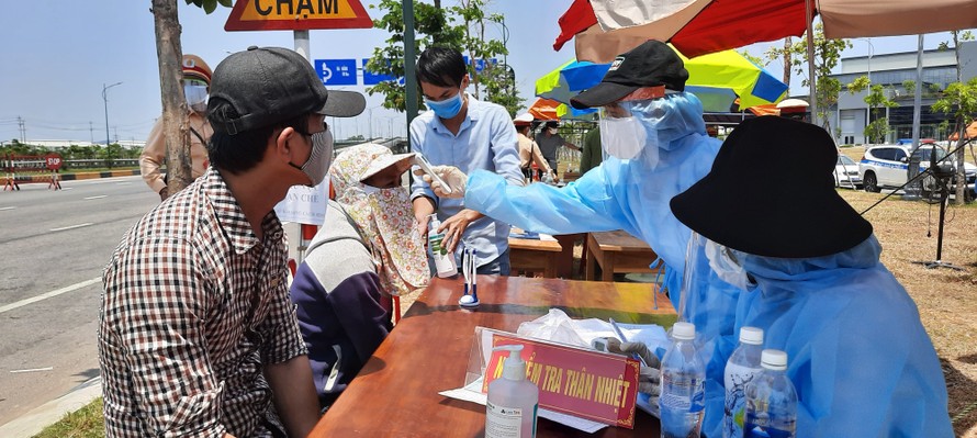 Quảng Nam sẽ triển khai nhiều biện pháp giám sát y tế đối với người về từ Đà Nẵng