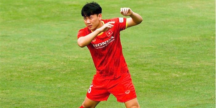 Minh Vương chia tay đội tuyển Việt Nam vì chấn thương