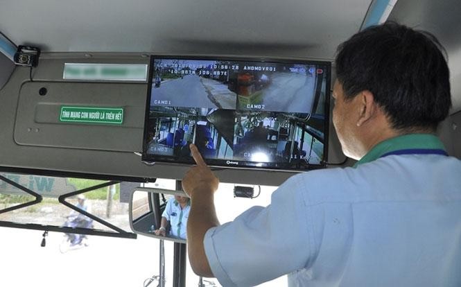 Nhiều tỉnh, thành phố chậm lắp camera trên xe vận tải. 