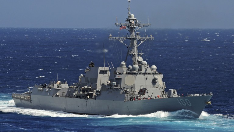 Tàu khu trục USS Kidd. Ảnh: Reuters