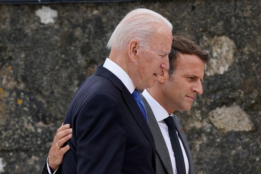 Tổng thống Mỹ Joe Biden và Tổng thống Pháp Emmanuel Macron. Ảnh: Getty
