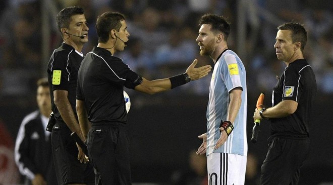 FIFA bất ngờ xóa án cấm thi đấu 4 trận đối với Messi.