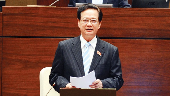 Thủ tướng Chính phủ Nguyễn Tấn Dũng trả lời chất vấn của Đại biểu Quốc hội chiều 19/11. Ảnh: Như Ý.