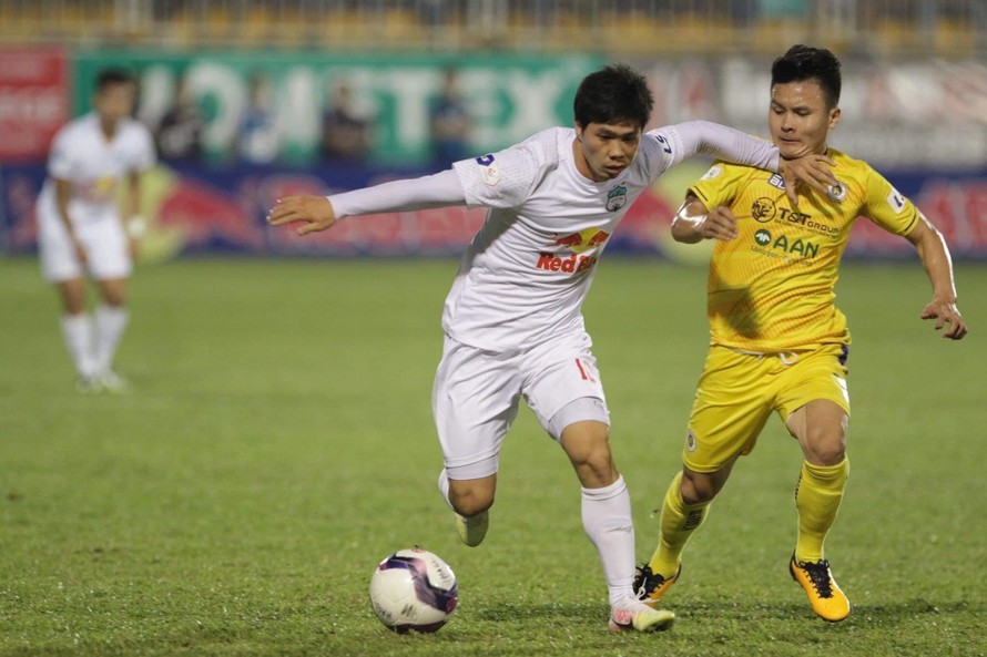 Phong độ sa sút của Quang Hải kéo theo việc CLB Hà Nội thất thế trong cuộc đua với các đối thủ ở LS V-League 2021. (ảnh Hữu Phạm)
