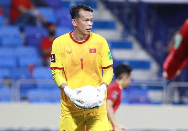 Bùi Tấn Trường đang mất vị trí vào tay Trần Nguyên Mạnh tại AFF Cup 2020.