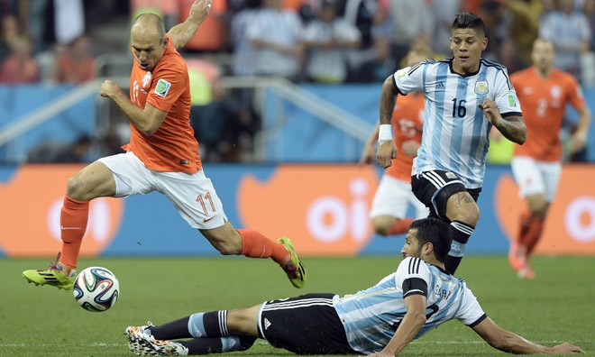 Robben chê Argentina, mong tuyển Đức lên ngôi 