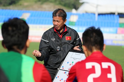 HLV Hoàng Anh Tuấn được kỳ vọng sẽ tiếp tục giúp bóng đá Việt Nam tạo kỳ tích ở giải U19 châu Á. Ảnh: VFF
