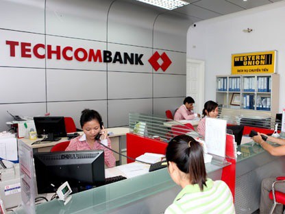 Lợi nhuận ngân hàng: Thêm Techcombank giảm mạnh