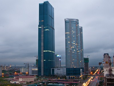 Đua chạy bộ lên đỉnh tòa nhà 72 tầng