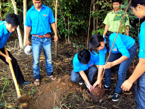 Đoàn viên thanh niên học khuyến nông