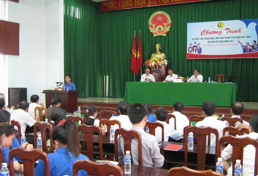 Lãnh đạo TP Buôn Ma Thuột đối thoại với thanh niên