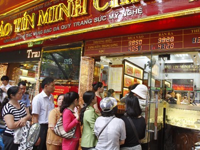 Đừng đổ hết tiền vào vàng