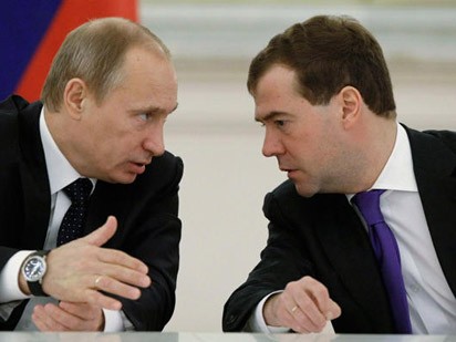 Tổng thống Putin 'phê' thủ tướng Medvedev?