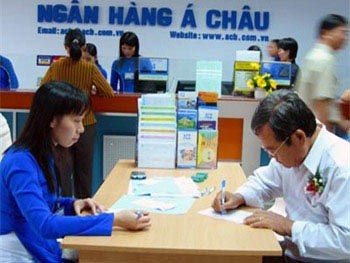 Ngân hàng nào lương giảm 'khủng' nhất?
