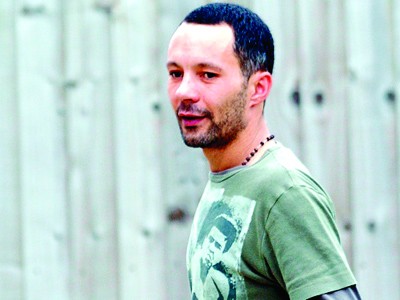 Anh em nhà Giggs: Chọn anh hoặc vợ, tùy chú!