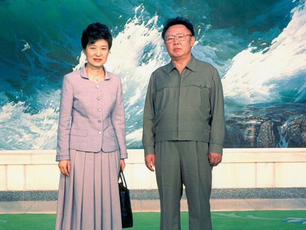 Những điều ít biết về nữ Tổng thống đầu tiên của Hàn Quốc