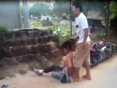 Vụ đánh ghen kinh hoàng. Ảnh chụp từ clip