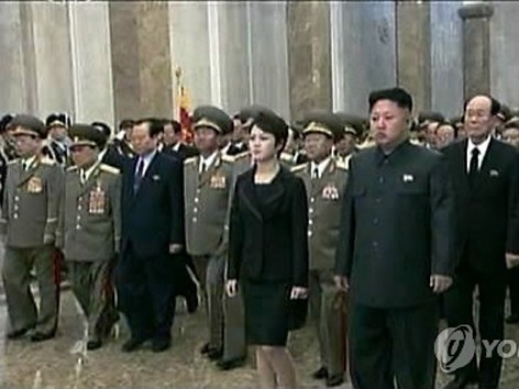 Cô ông Kim Jong-un vắng mặt ngày giỗ anh
