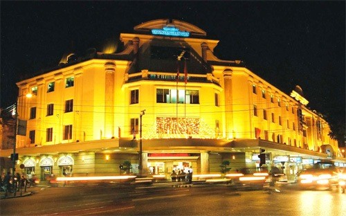 Khi Tràng Tiền Plaza 'kết duyên' bố chồng Hà Tăng