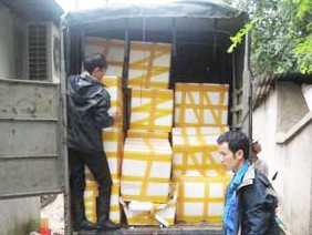 Thời gian gần đây, lực lượng chức năng liên tiếp kiểm tra, bắt giữ nhiều vụ vận chuyển cá, ếch từ Trung Quốc tuồn về chợ cá Yên Sở