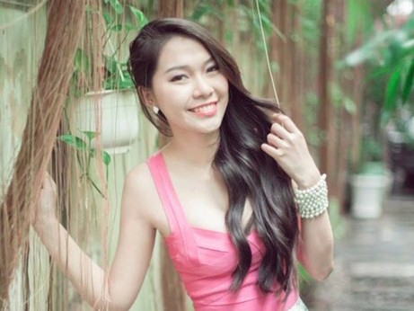 Nữ sinh hot nhất đại học Y khoe số đo chuẩn