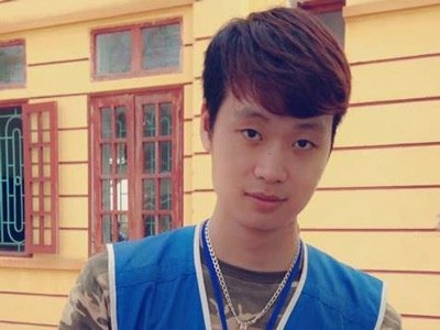 Anh chàng điển trai dùng nghề cắt tóc làm từ thiện